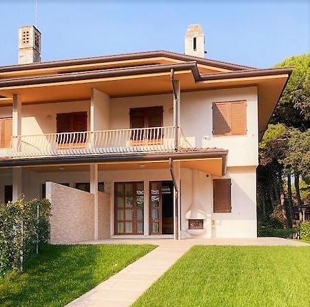 Villa Delle Terme Lignano Sabbiadoro Exterior photo