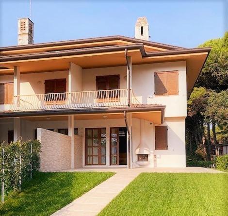 Villa Delle Terme Lignano Sabbiadoro Exterior photo